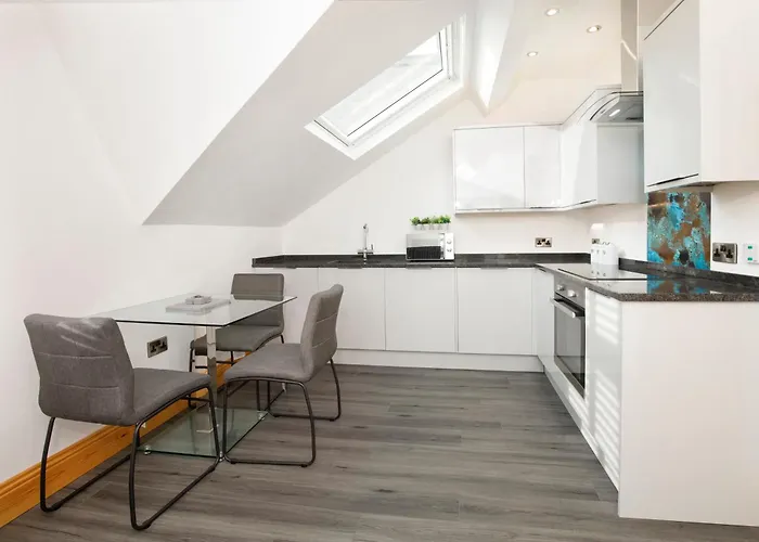 アパート The Hideaway At The Lawrence