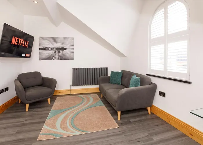 The Hideaway At The Lawrence